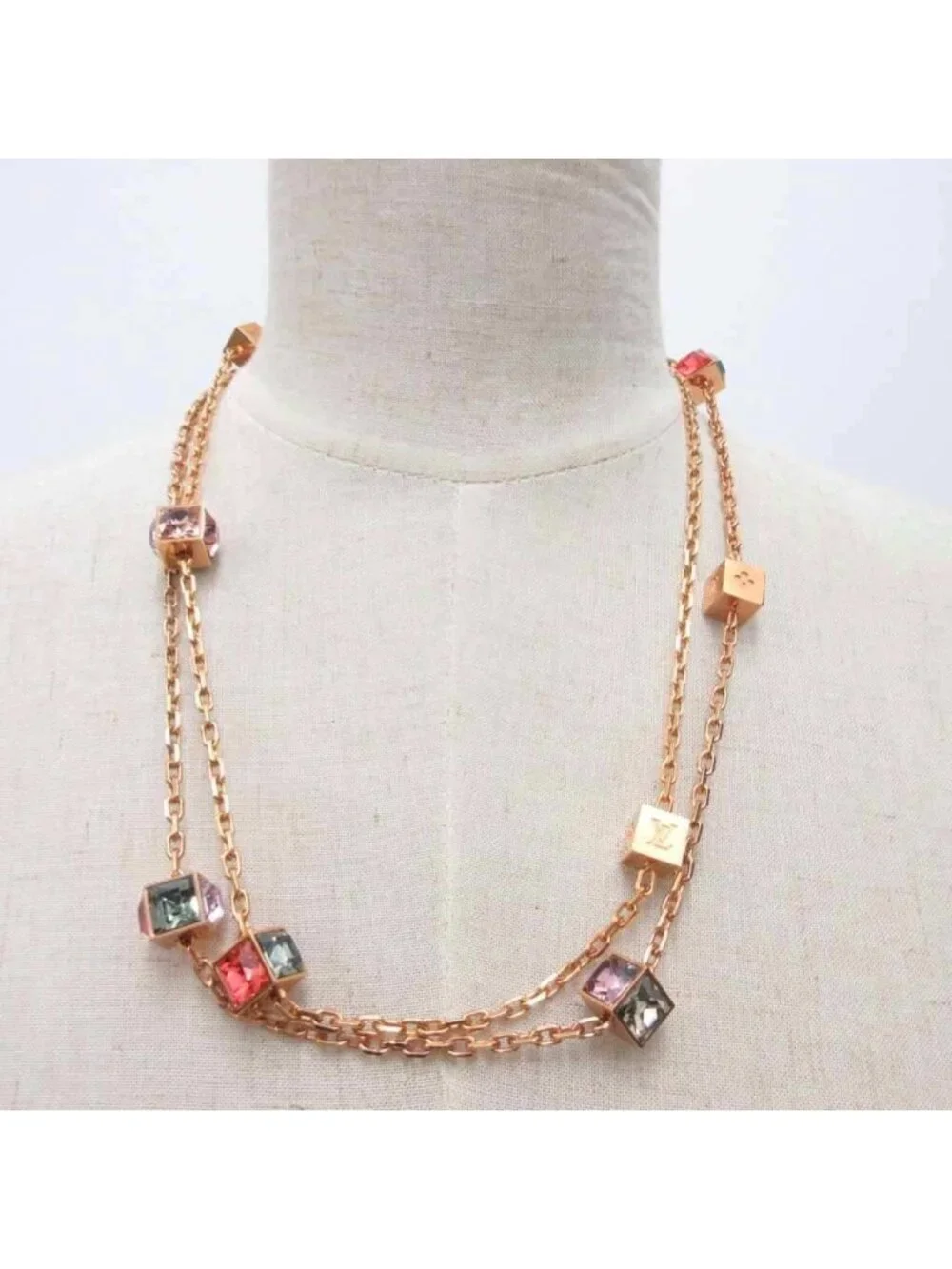 Louis Vuitton Collier Gamble Necklace LV Logo Cube Rhinestone Gold